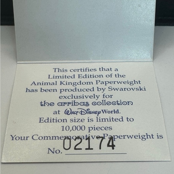 Disney’s Animal Kingdom Swarovski Crystal – Limited Edition Collectible - Picture 4 of 7